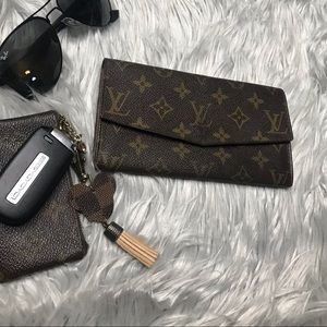 AUTH Vintage Louis Vuitton Sarah Wallet 852